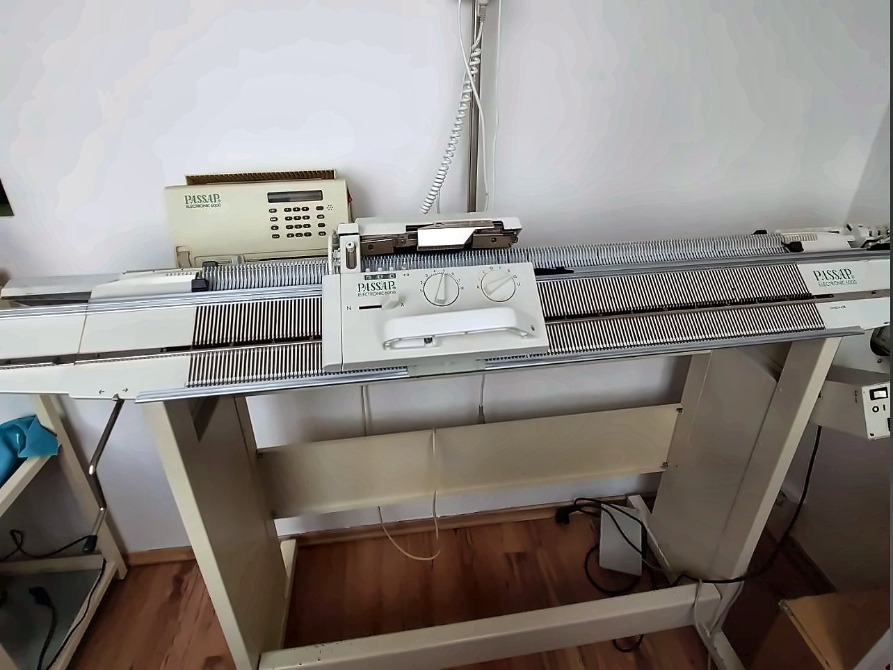 PASSAP E6000 na stojanu